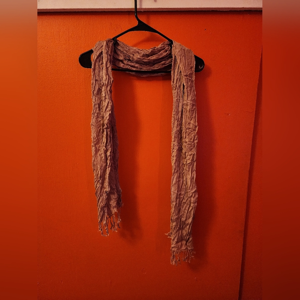 Scarfs - Picture 4 of 8